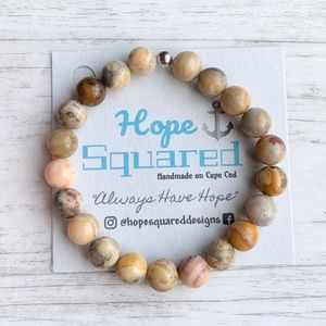 Beaded agate gemstone bracelet!